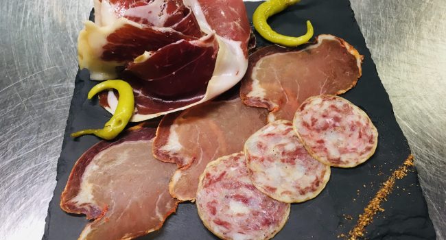 Tapas planche charcuterie hôtel Le Santiago Hendaye
